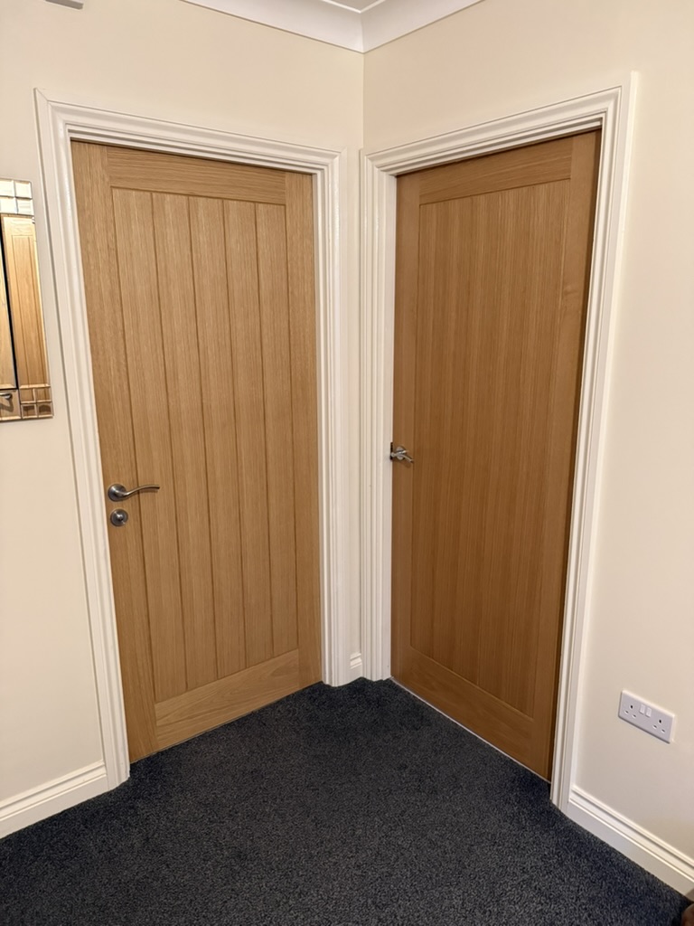 Bespoke oak internal door fitted in a Torbay home
